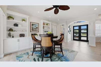 7637 Cove Terrace, Sarasota, FL 34231 - Photo 8