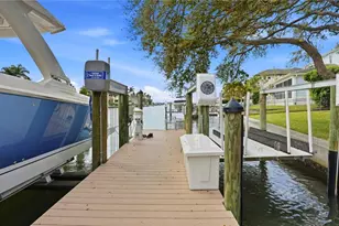 7637 Cove Terrace, Sarasota, FL 34231 - Photo 52