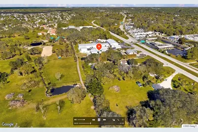 219 35th Street W, Palmetto, FL 34221 - Photo 2