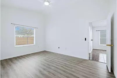 1077 N Jefferson Avenue, Sarasota, FL 34237 - Photo 18