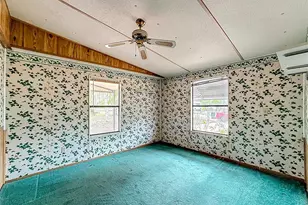 36700 Daisy Ln, Fruitland Park, FL 34731 - Photo 16