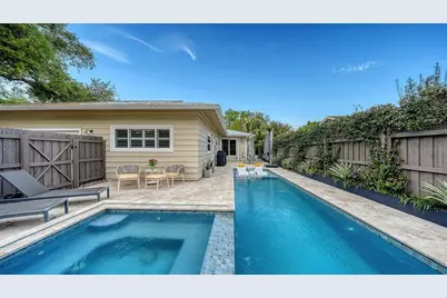 1661 S Jefferson Avenue, Sarasota, FL 34239 - Photo 56