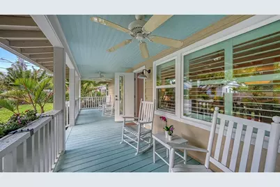 1661 S Jefferson Avenue, Sarasota, FL 34239 - Photo 4