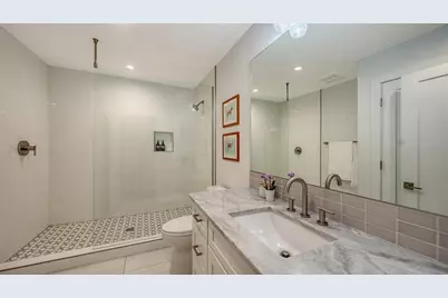 1661 S Jefferson Avenue, Sarasota, FL 34239 - Photo 50