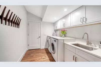 1661 S Jefferson Avenue, Sarasota, FL 34239 - Photo 52