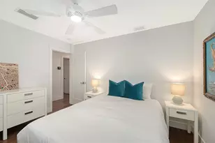 1661 S Jefferson Ave, Sarasota, FL 34239 - Photo 44