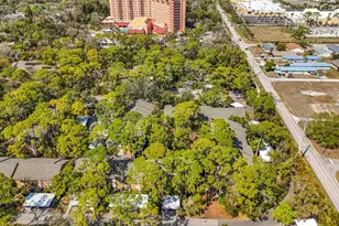 1717 Pelican Cove Rd, Sarasota, FL 34231 - Photo 32