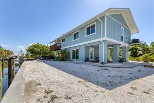 825 Tarawitt Dr, Longboat Key, FL 34228 - Photo 38