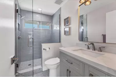 825 Tarawitt Drive, Longboat Key, FL 34228 - Photo 24