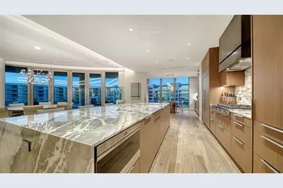 1561 Gulf Of Mexico Drive #404, Longboat Key, FL 34228 - Photo 22