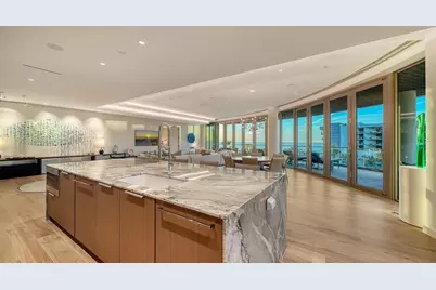 1561 Gulf Of Mexico Drive #404, Longboat Key, FL 34228 - Photo 24