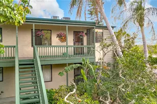 1510 Pelican Point Dr, Sarasota, FL 34231 - Photo 10