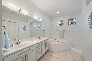 11719 Winding Woods Way, Lakewood Ranch, FL 34202 - Photo 18