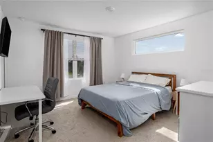 11830 Stonesmith Xing, Palmetto, FL 34221 - Photo 14