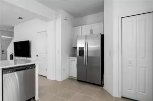 11830 Stonesmith Xing, Palmetto, FL 34221 - Photo 8