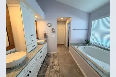 8317 9th Avenue Terrace NW, Bradenton, FL 34209 - Photo 10