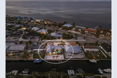 608 Gladstone Lane, Holmes Beach, FL 34217 - Photo 48