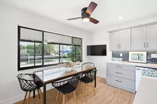 608 Gladstone Ln, Holmes Beach, FL 34217 - Photo 18