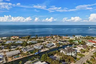 608 Gladstone Ln, Holmes Beach, FL 34217 - Photo 44