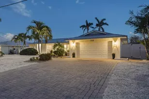 608 Gladstone Ln, Holmes Beach, FL 34217 - Photo 56