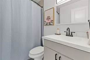 2016 5th St, Sarasota, FL 34237 - Photo 36