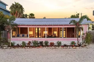 2913 Gulf Dr, Holmes Beach, FL 34217 - Photo 1