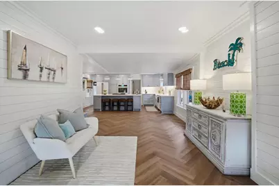 2913 Gulf Drive, Holmes Beach, FL 34217 - Photo 8