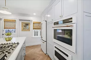 2913 Gulf Dr, Holmes Beach, FL 34217 - Photo 16