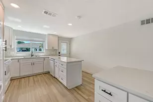 909 Spanish Dr N, Longboat Key, FL 34228 - Photo 10