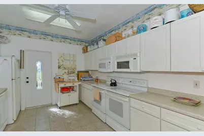 909 Spanish Drive N, Longboat Key, FL 34228 - Photo 46