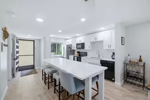 4621 Longwater, Sarasota, FL 34235 - Photo 14