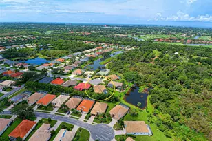 7333 Featherstone Blvd, Sarasota, FL 34238 - Photo 46