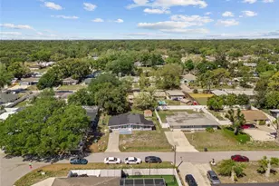4821 Elfrida Ave, Sarasota, FL 34235 - Photo 14