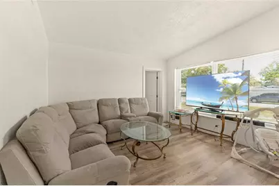 4821 Elfrida Avenue, Sarasota, FL 34235 - Photo 6
