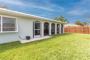7926 Cypress Lake Dr, Sarasota, FL 34243 - Photo 34