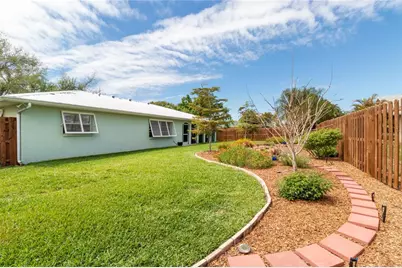 7926 Cypress Lake Drive, Sarasota, FL 34243 - Photo 38