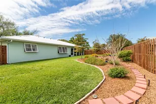 7926 Cypress Lake Dr, Sarasota, FL 34243 - Photo 38