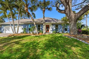 700 Tropical Cir, Sarasota, FL 34242 - Photo 1