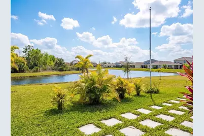 6333 Milestone Loop, Palmetto, FL 34221 - Photo 2