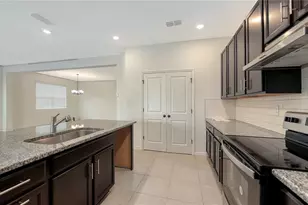 7422 35th Ln E, Sarasota, FL 34243 - Photo 16