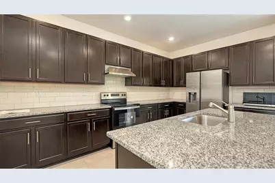 7422 35th Lane E, Sarasota, FL 34243 - Photo 12