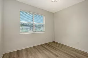 7422 35th Ln E, Sarasota, FL 34243 - Photo 26