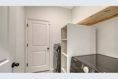 7422 35th Lane E, Sarasota, FL 34243 - Photo 38