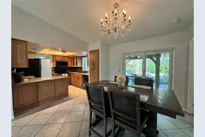 4811 79th Avenue Plaza E, Sarasota, FL 34243 - Photo 6