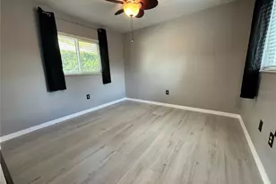 4811 79th Avenue Plaza E, Sarasota, FL 34243 - Photo 18