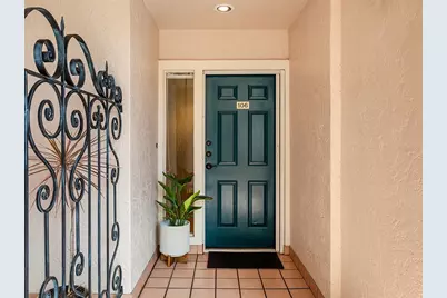 5420 Eagles Point Circle #106, Sarasota, FL 34231 - Photo 4