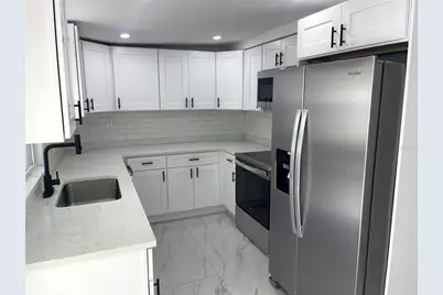 3717 Belmont Boulevard, Sarasota, FL 34232 - Photo 6