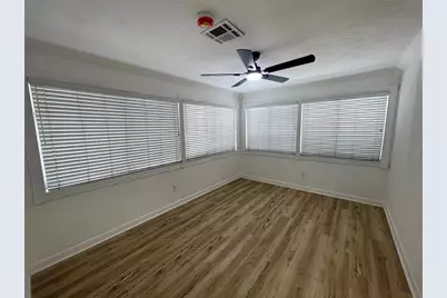 3717 Belmont Boulevard, Sarasota, FL 34232 - Photo 20