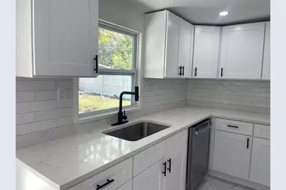 3717 Belmont Boulevard, Sarasota, FL 34232 - Photo 16