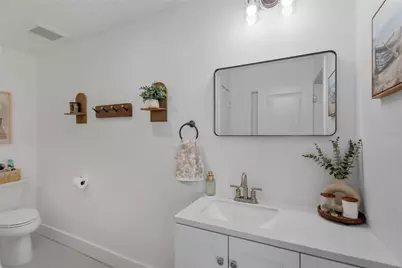 1867 Maryland Avenue NE, Saint Petersburg, FL 33703 - Photo 20